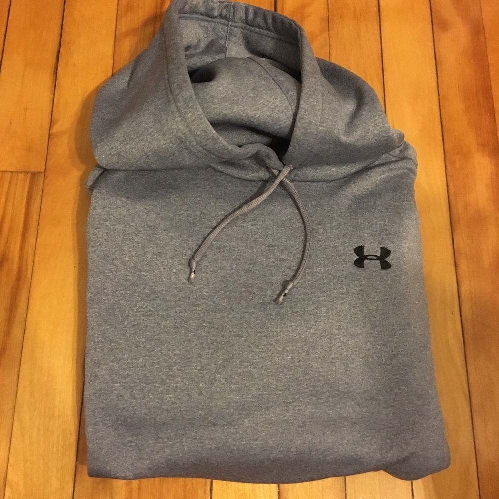 Under Armour Fleece Sweatshirt